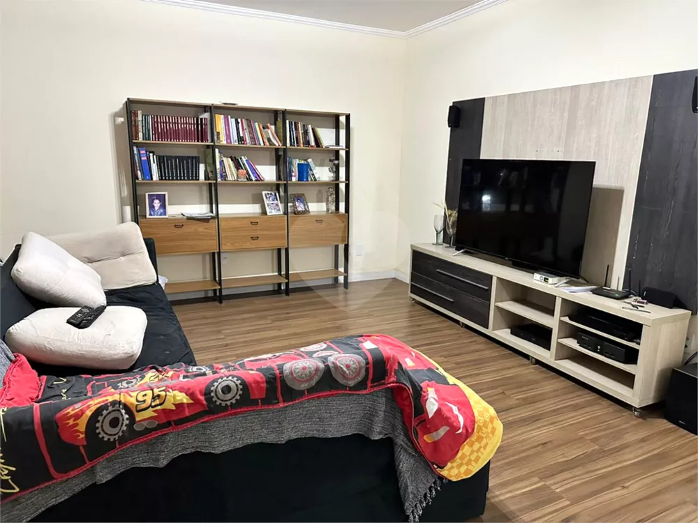 Casa à venda com 3 quartos, 140m² - Foto 3