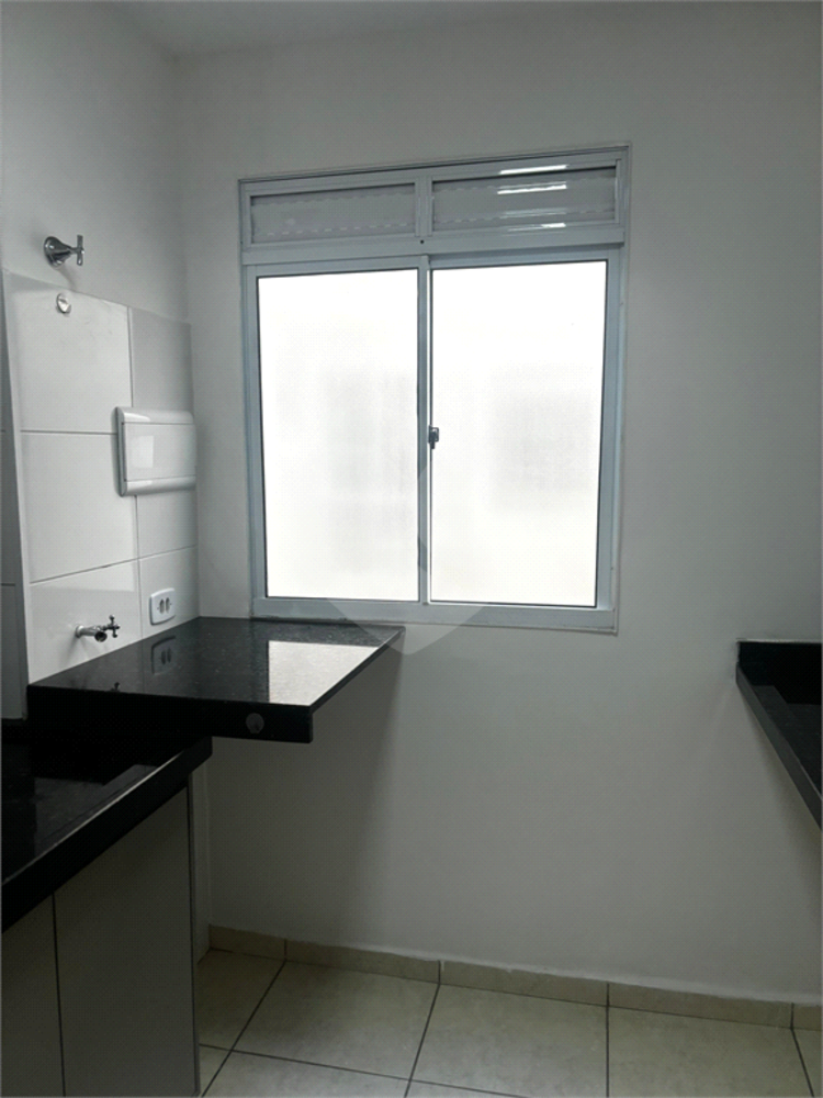 Apartamento à venda com 2 quartos, 41m² - Foto 17