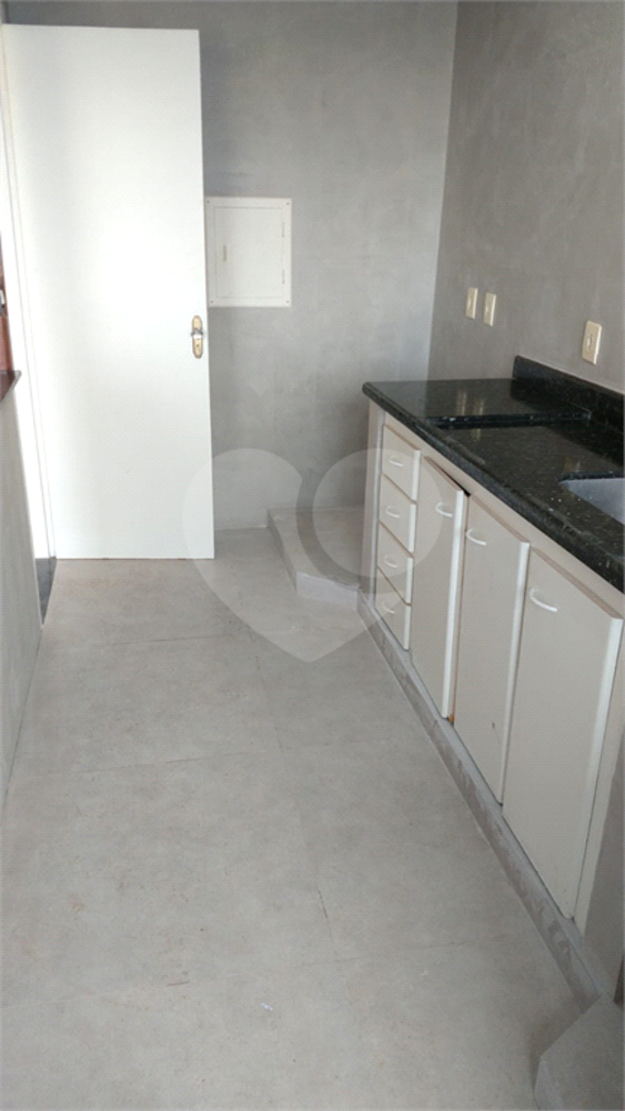 Apartamento à venda com 2 quartos, 66m² - Foto 22