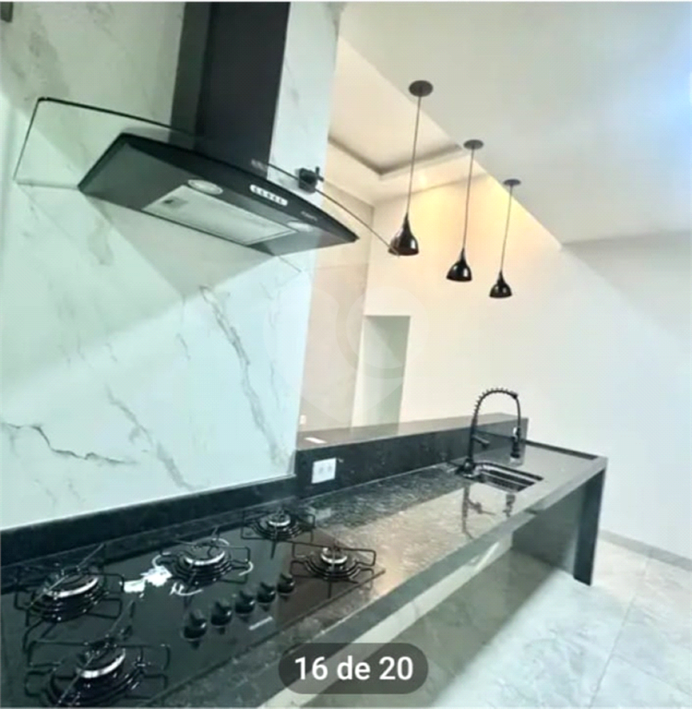Casa à venda com 3 quartos, 120m² - Foto 11