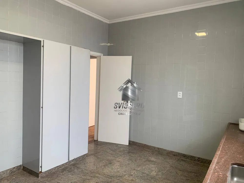 Casa, 4 quartos, 195 m² - Foto 2
