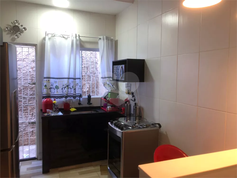 Casa à venda com 2 quartos, 80m² - Foto 13