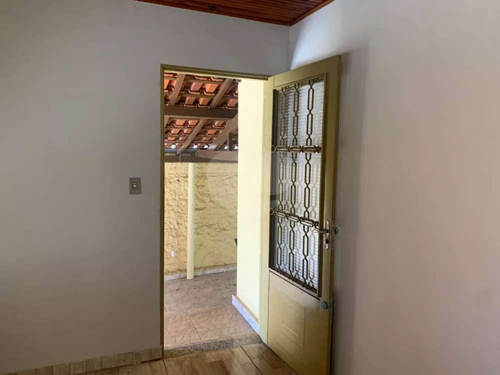 Casa à venda com 2 quartos, 125m² - Foto 11