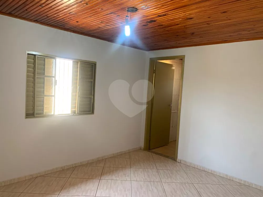 Casa à venda com 2 quartos, 125m² - Foto 1