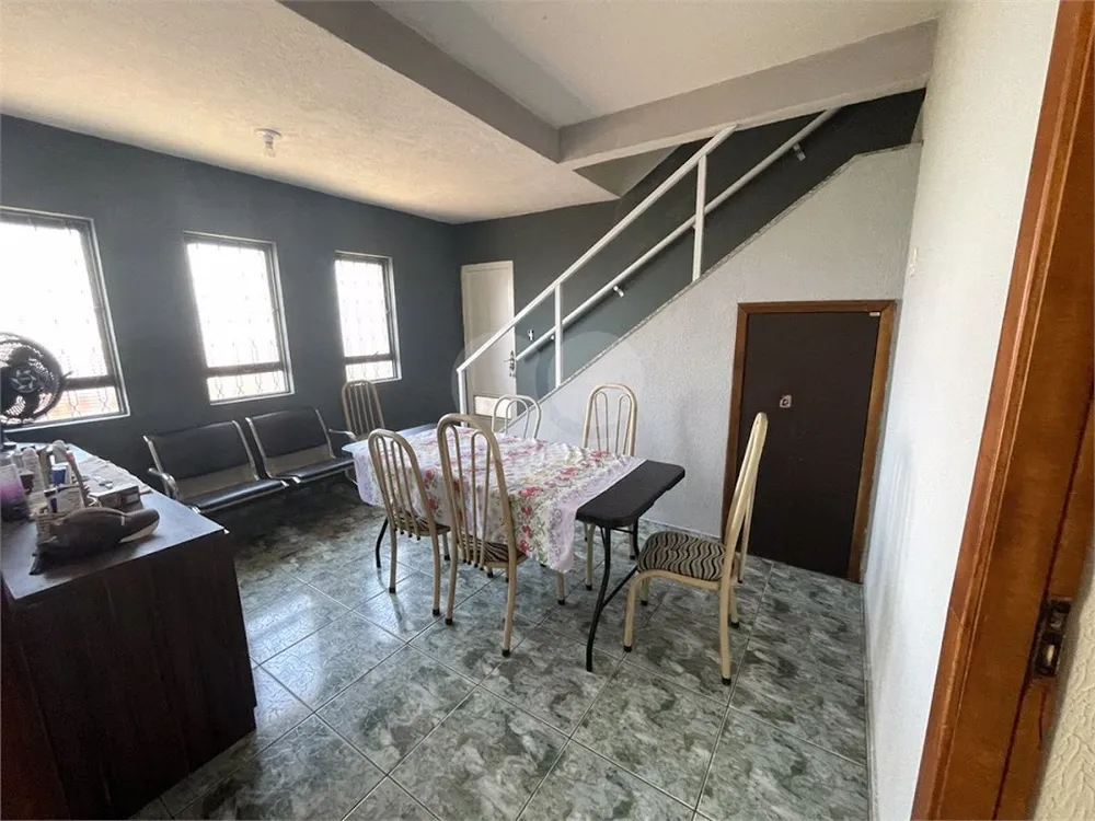 Casa, 4 quartos, 250 m² - Foto 1