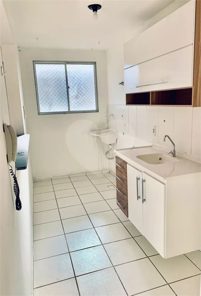 Apartamento à venda com 2 quartos, 47m² - Foto 9