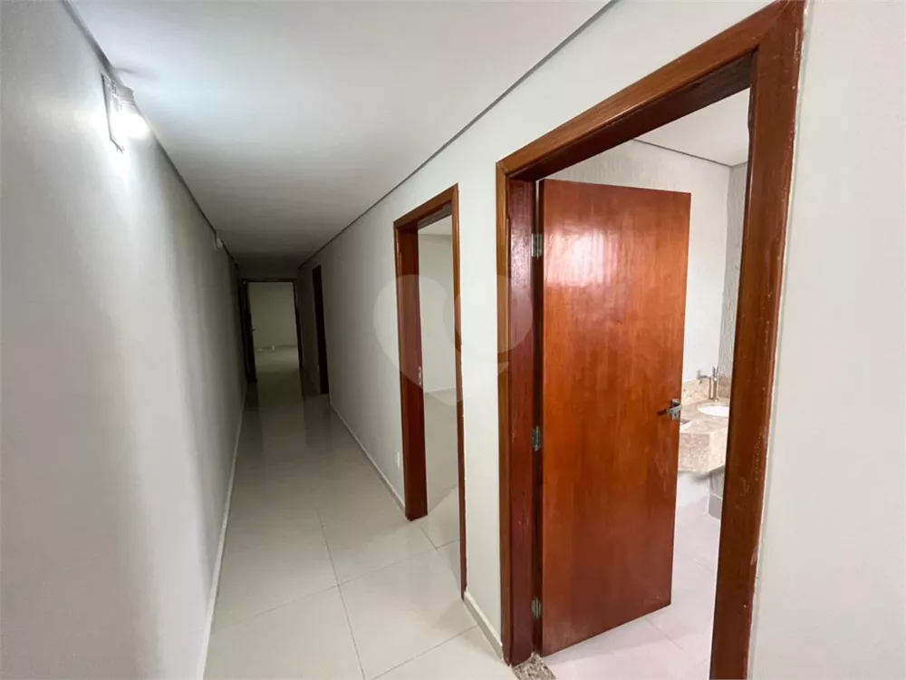 Casa à venda com 2 quartos, 220m² - Foto 5