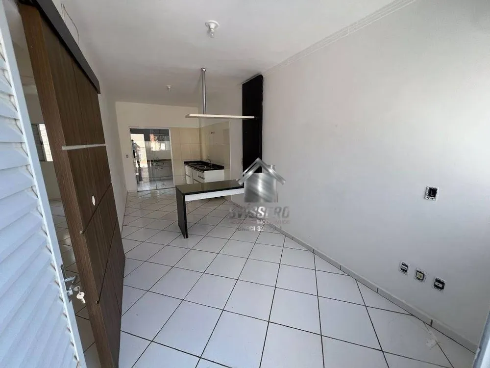 Casa, 2 quartos, 50 m² - Foto 1