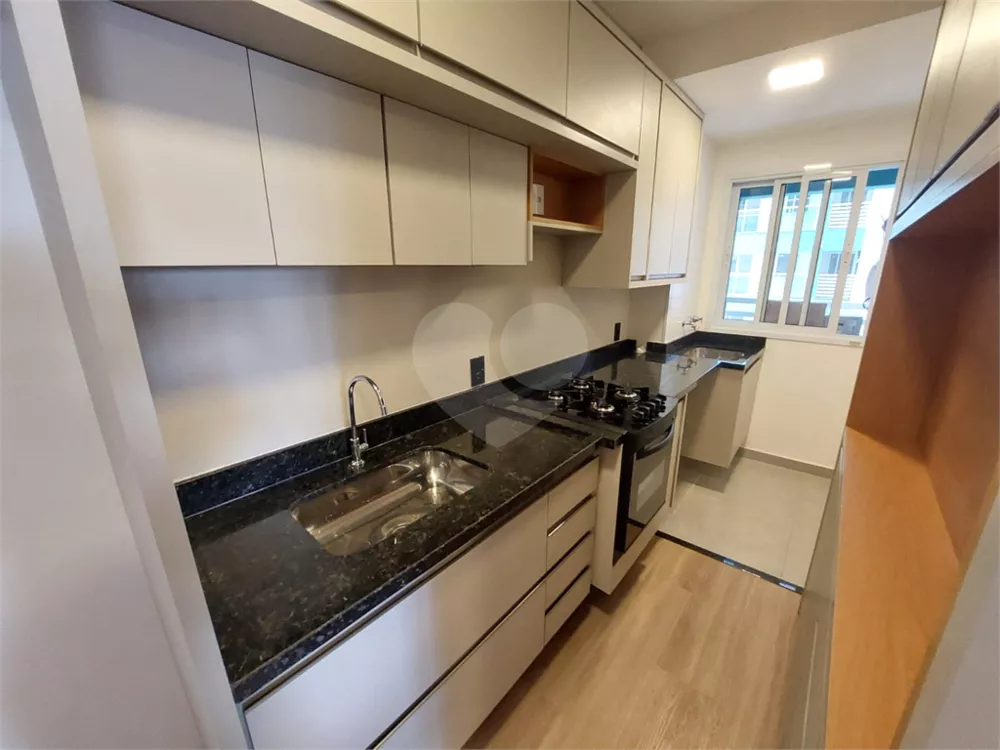 Apartamento à venda com 3 quartos, 68m² - Foto 4