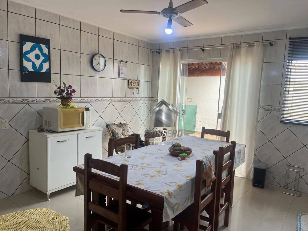Casa, 3 quartos, 193 m² - Foto 3