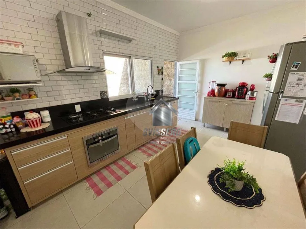 Casa, 2 quartos, 70 m² - Foto 1