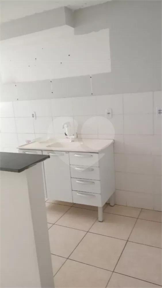 Apartamento à venda com 2 quartos, 48m² - Foto 2