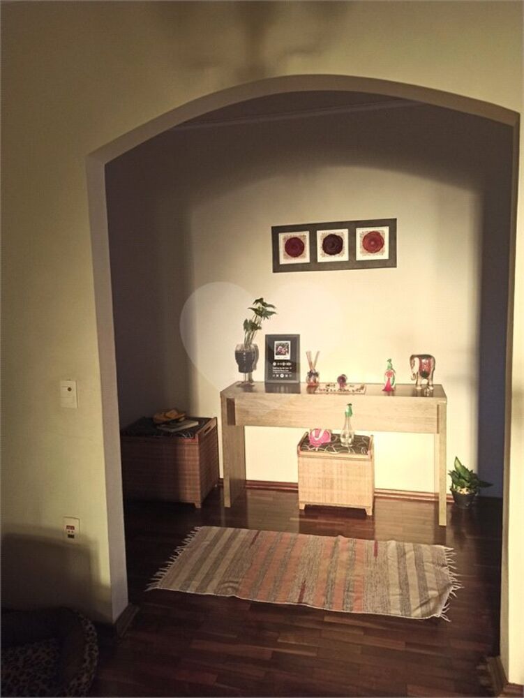 Casa à venda com 4 quartos, 310m² - Foto 8