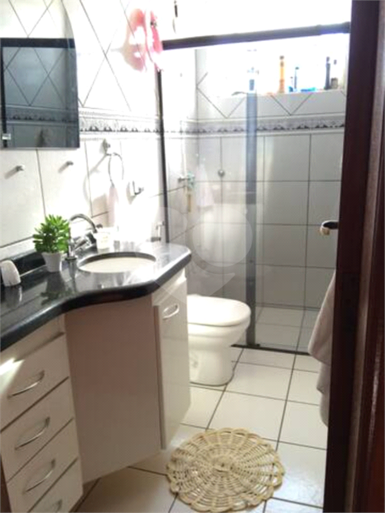 Casa à venda com 4 quartos, 310m² - Foto 24