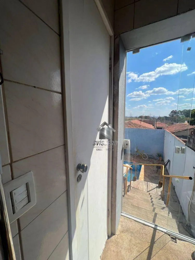 Casa, 3 quartos, 250 m² - Foto 12