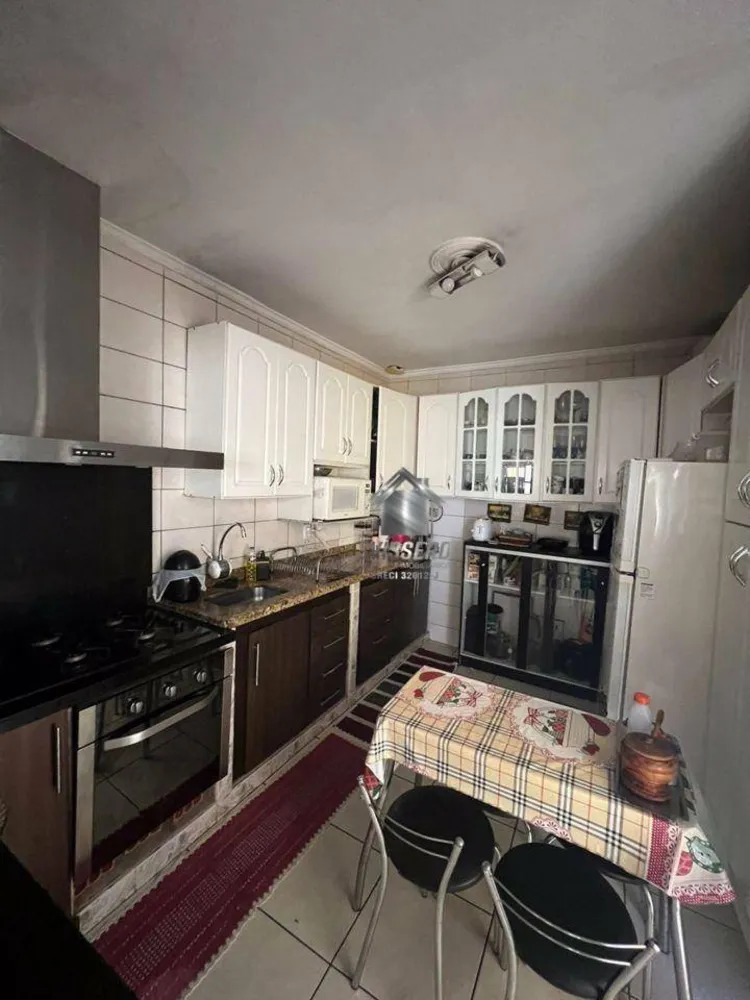 Casa, 3 quartos, 250 m² - Foto 1
