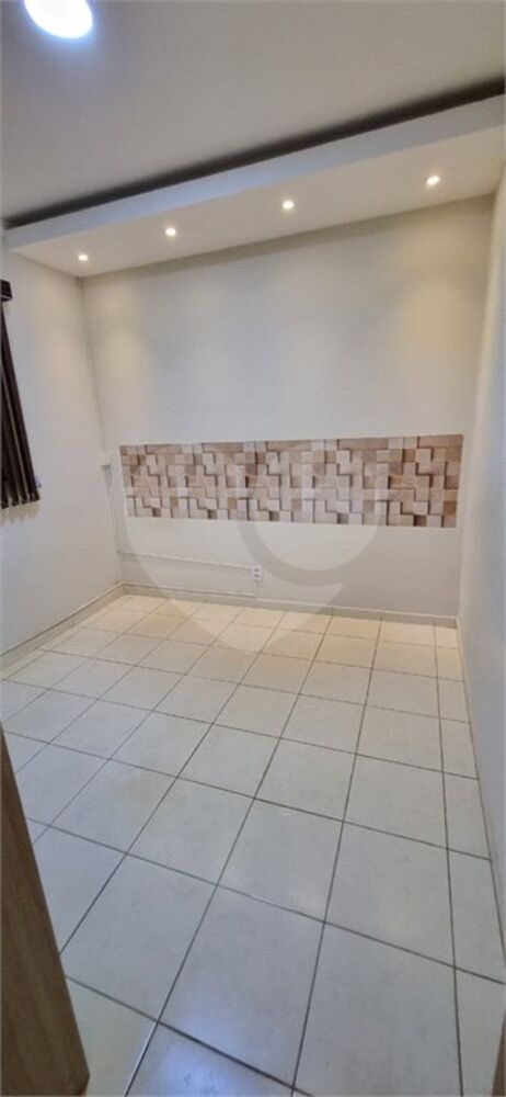 Apartamento à venda com 2 quartos, 47m² - Foto 2