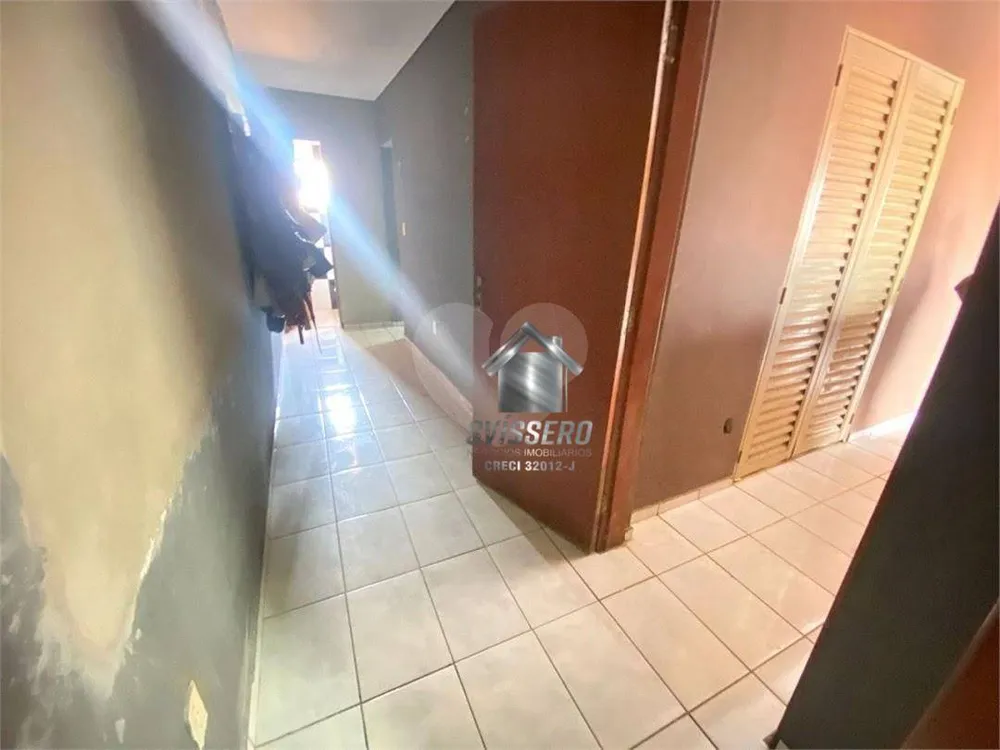 Casa, 3 quartos, 196 m² - Foto 2