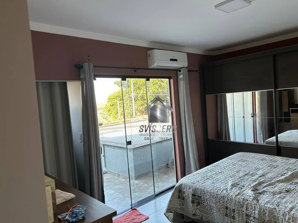 Casa, 3 quartos, 228 m² - Foto 4