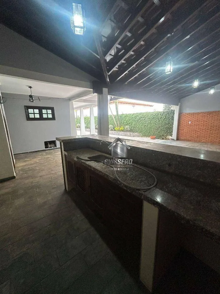 Casa, 4 quartos, 308 m² - Foto 1