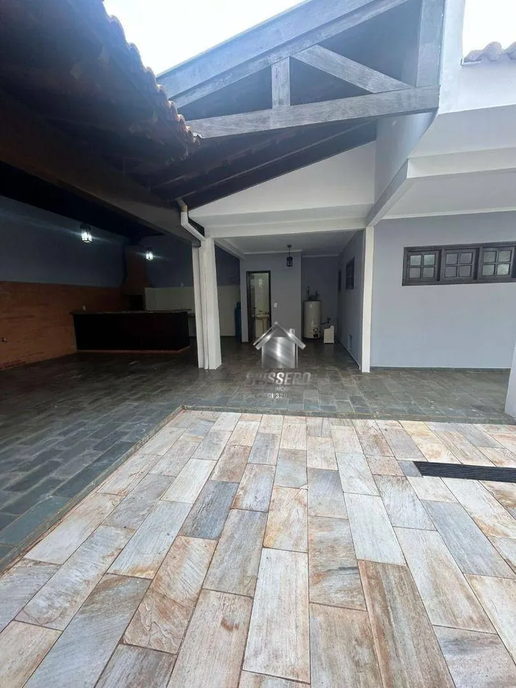 Casa, 4 quartos, 308 m² - Foto 2