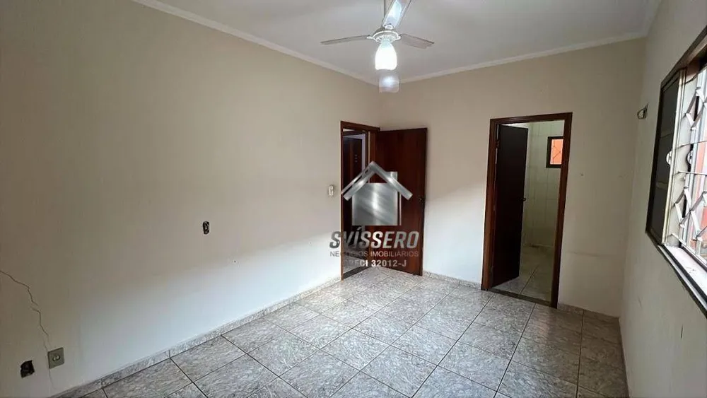 Casa, 3 quartos, 250 m² - Foto 11
