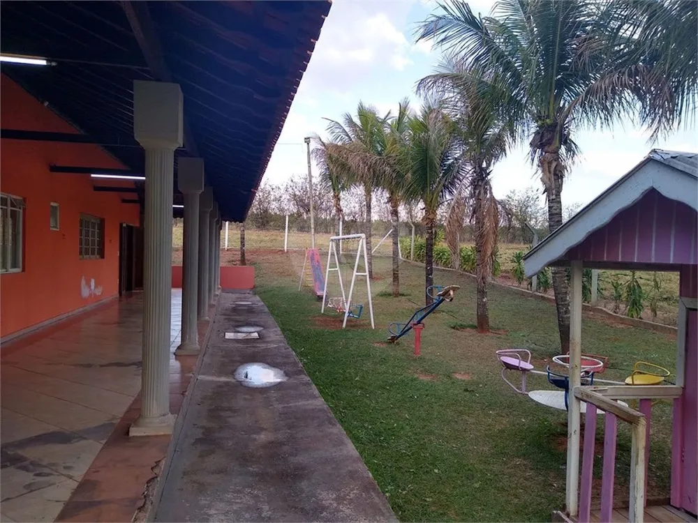 Chácara, 3 quartos, 2348 m² - Foto 8