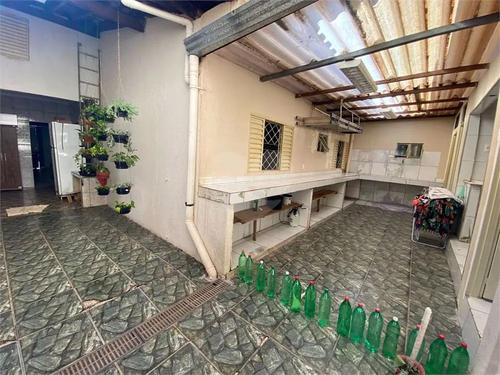 Casa, 3 quartos, 274 m² - Foto 2
