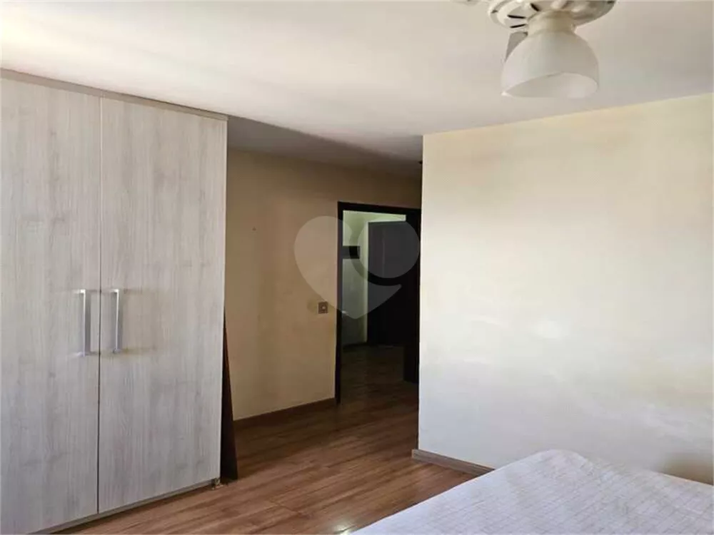 Apartamento à venda com 3 quartos, 83m² - Foto 9