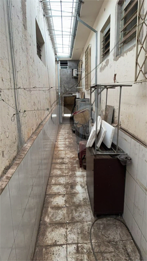Casa à venda com 7 quartos, 274m² - Foto 27
