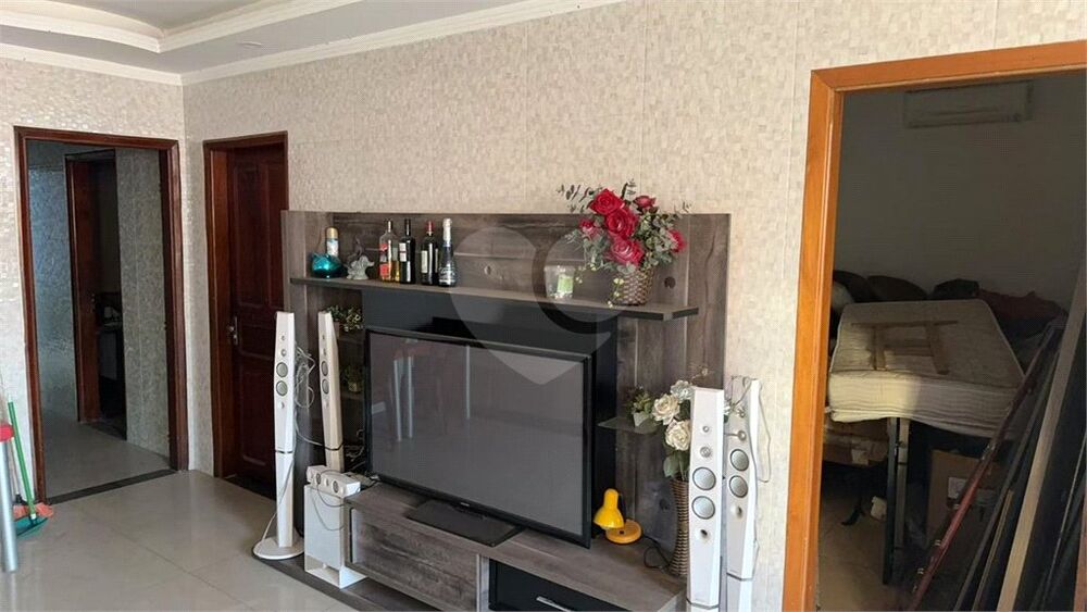 Casa à venda com 7 quartos, 274m² - Foto 4