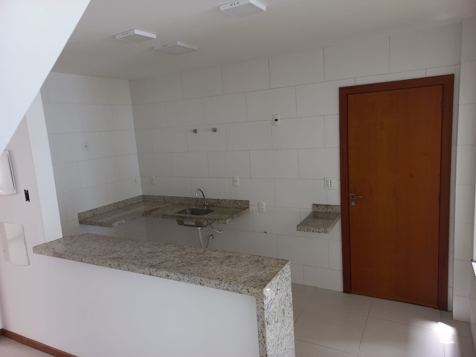 Casa de Condomínio à venda com 3 quartos, 150m² - Foto 3