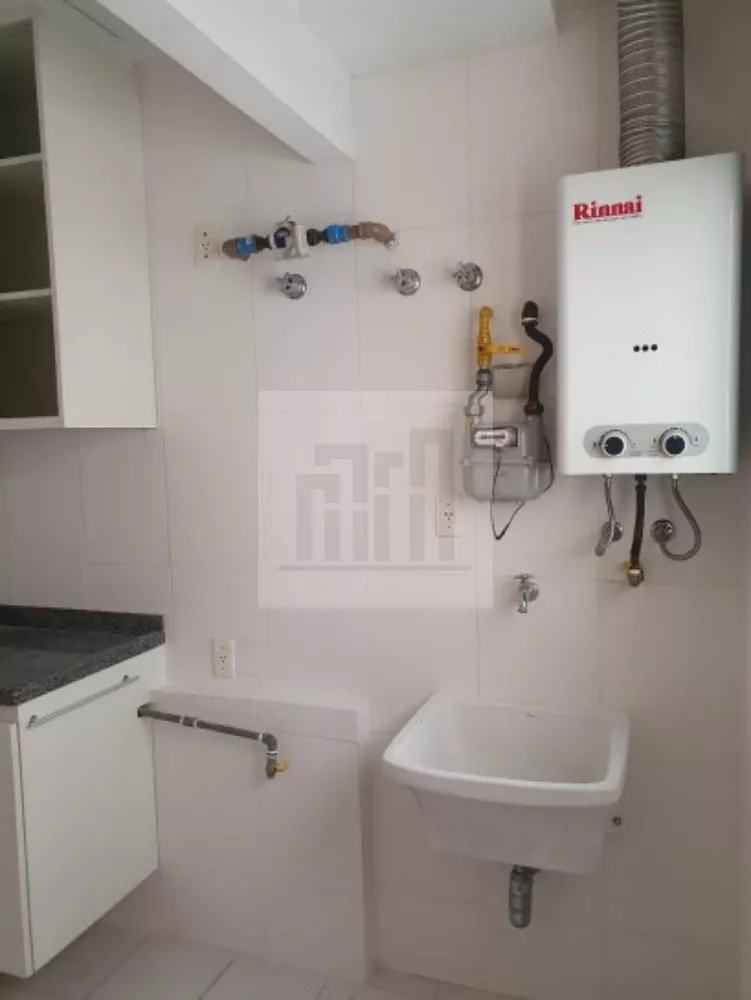 Apartamento à venda com 2 quartos, 64m² - Foto 4