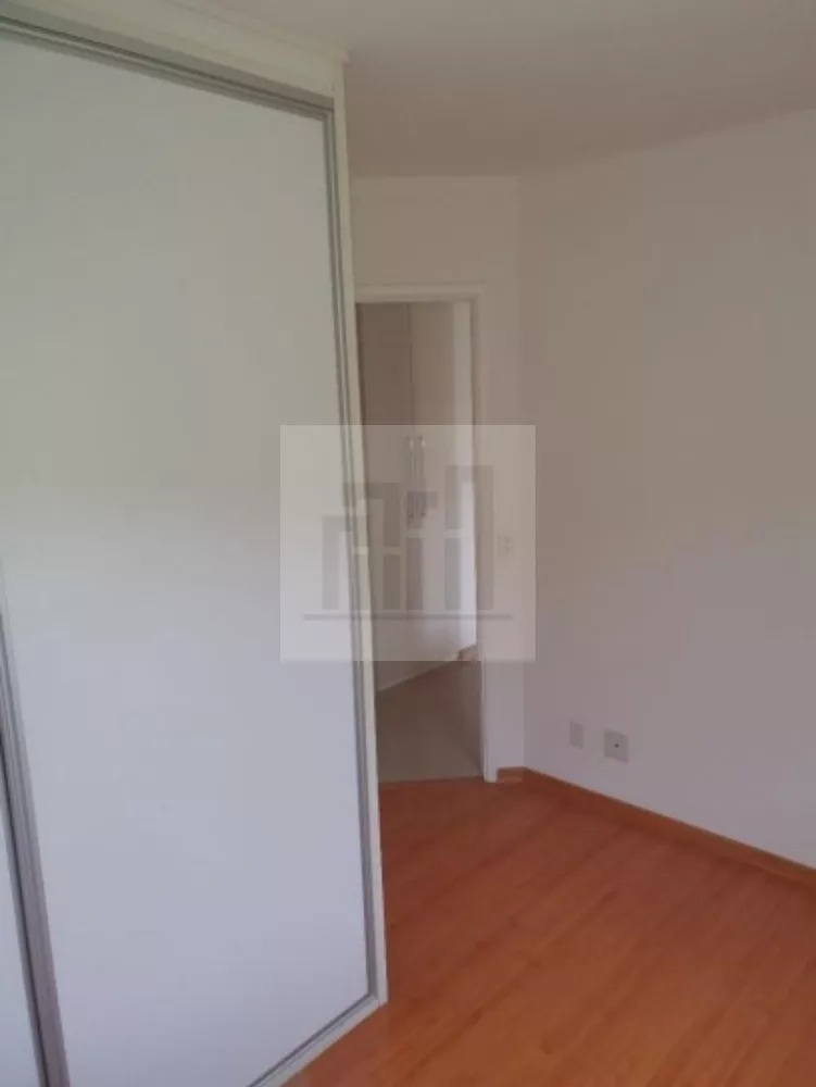 Apartamento à venda com 2 quartos, 64m² - Foto 2