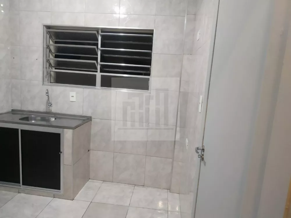 Apartamento para alugar com 2 quartos, 75m² - Foto 4