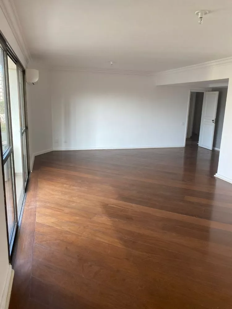 Apartamento à venda com 3 quartos, 341m² - Foto 3