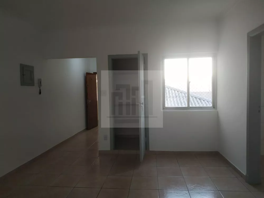 Apartamento para alugar com 2 quartos, 75m² - Foto 1