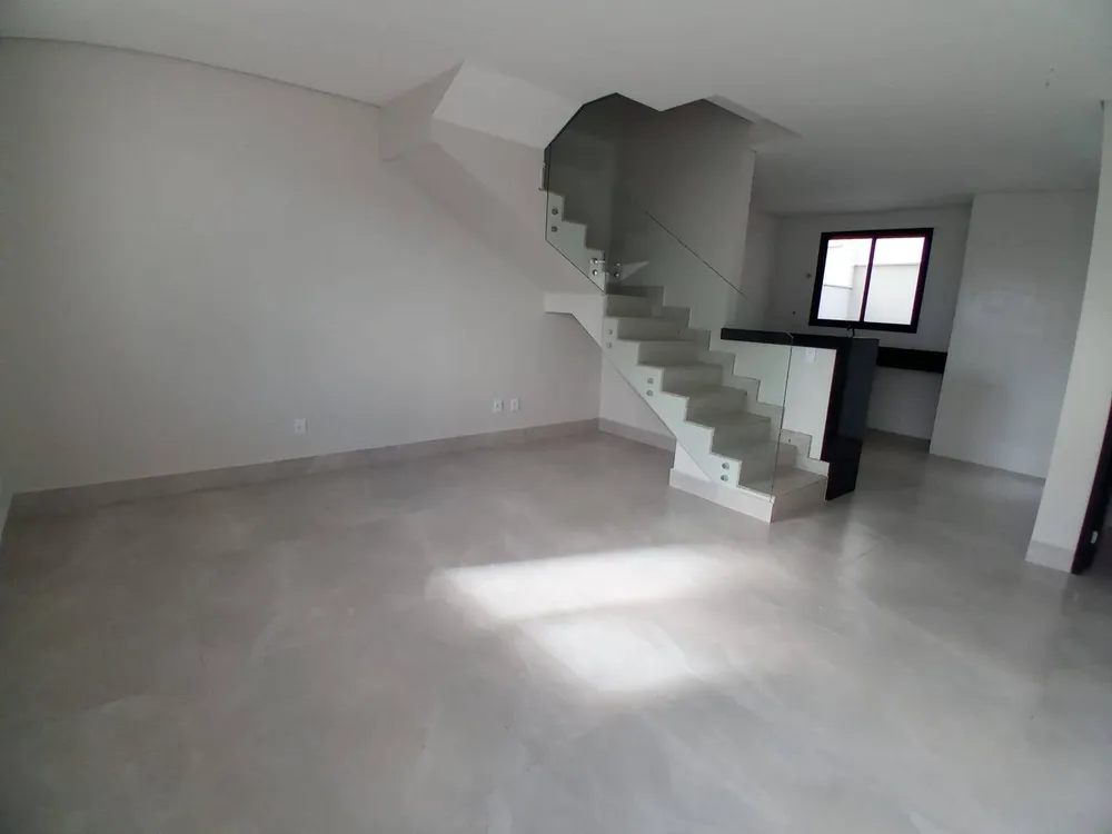 Casa, 3 quartos, 96 m² - Foto 1