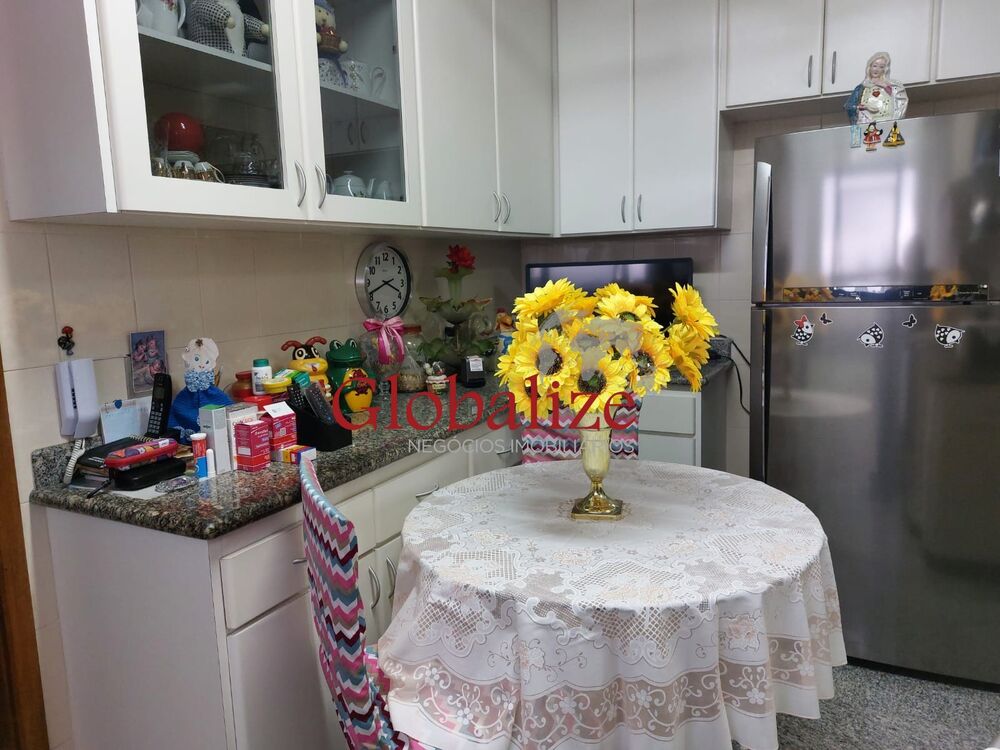 Apartamento à venda com 3 quartos, 134m² - Foto 11