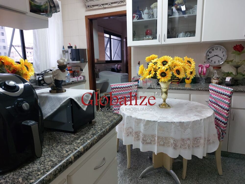 Apartamento à venda com 3 quartos, 134m² - Foto 14