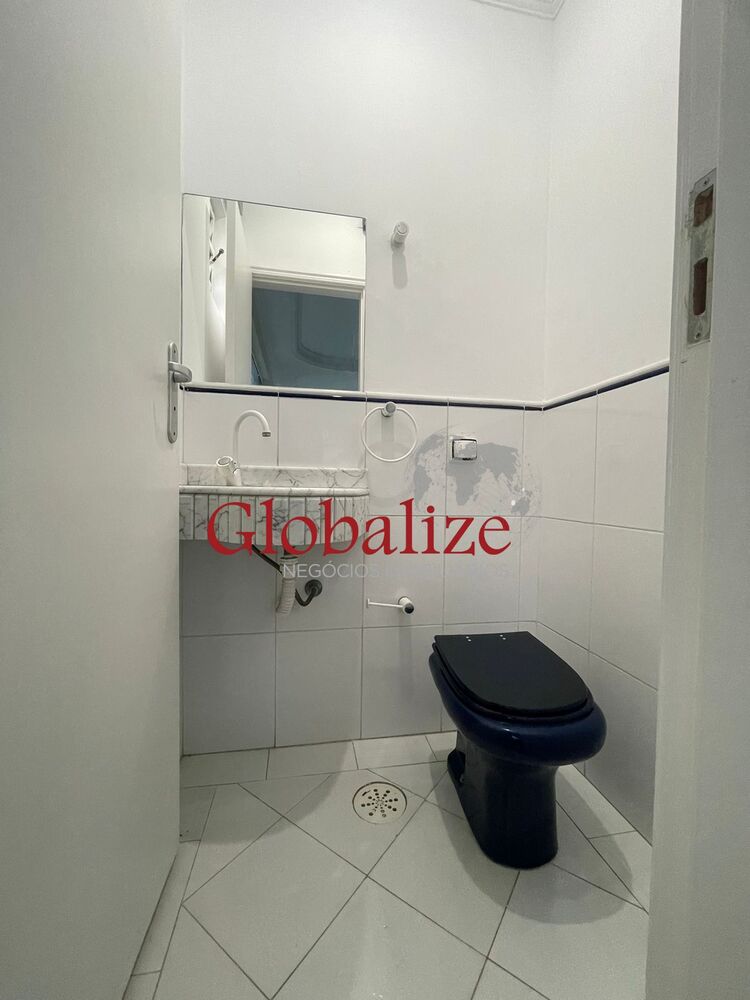 Casa à venda com 3 quartos, 330m² - Foto 3
