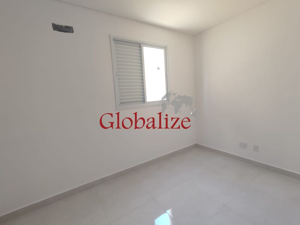 Casa à venda com 3 quartos, 93m² - Foto 1