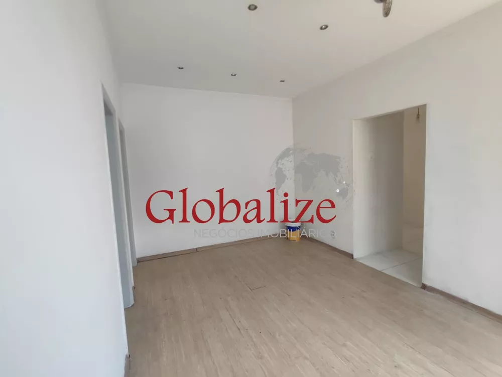 Apartamento à venda com 2 quartos, 68m² - Foto 4