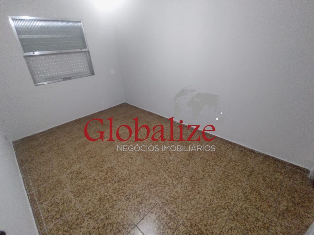 Apartamento para alugar com 2 quartos, 75m² - Foto 3
