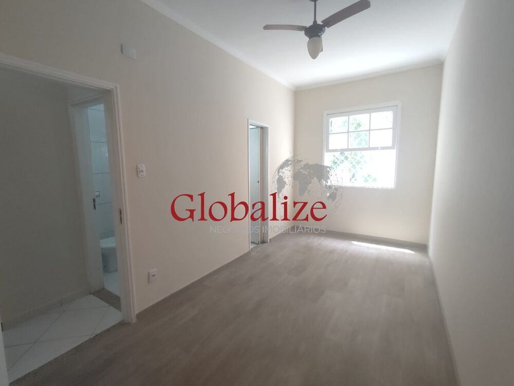 Casa à venda com 2 quartos, 71m² - Foto 3