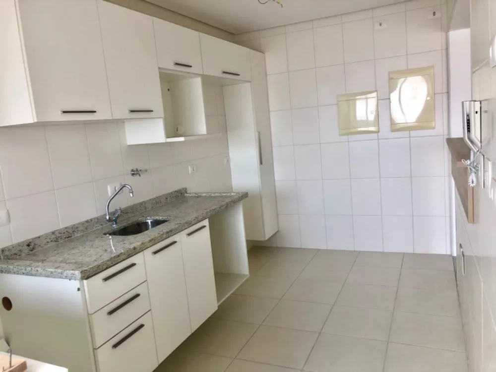 Apartamento à venda com 2 quartos, 84m² - Foto 4