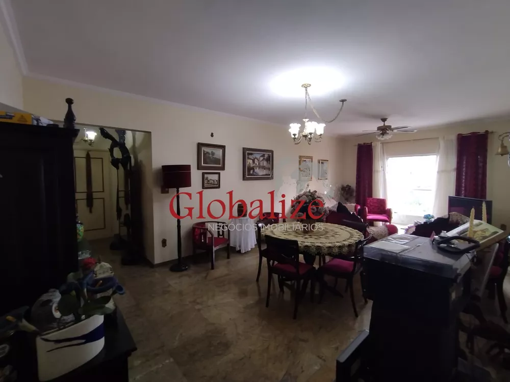 Apartamento à venda com 3 quartos, 160m² - Foto 1