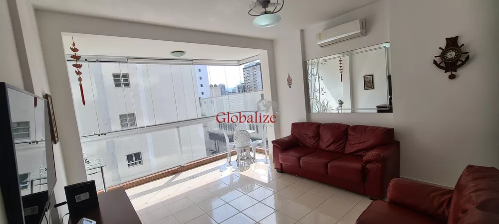 Apartamento à venda com 2 quartos, 81m² - Foto 2