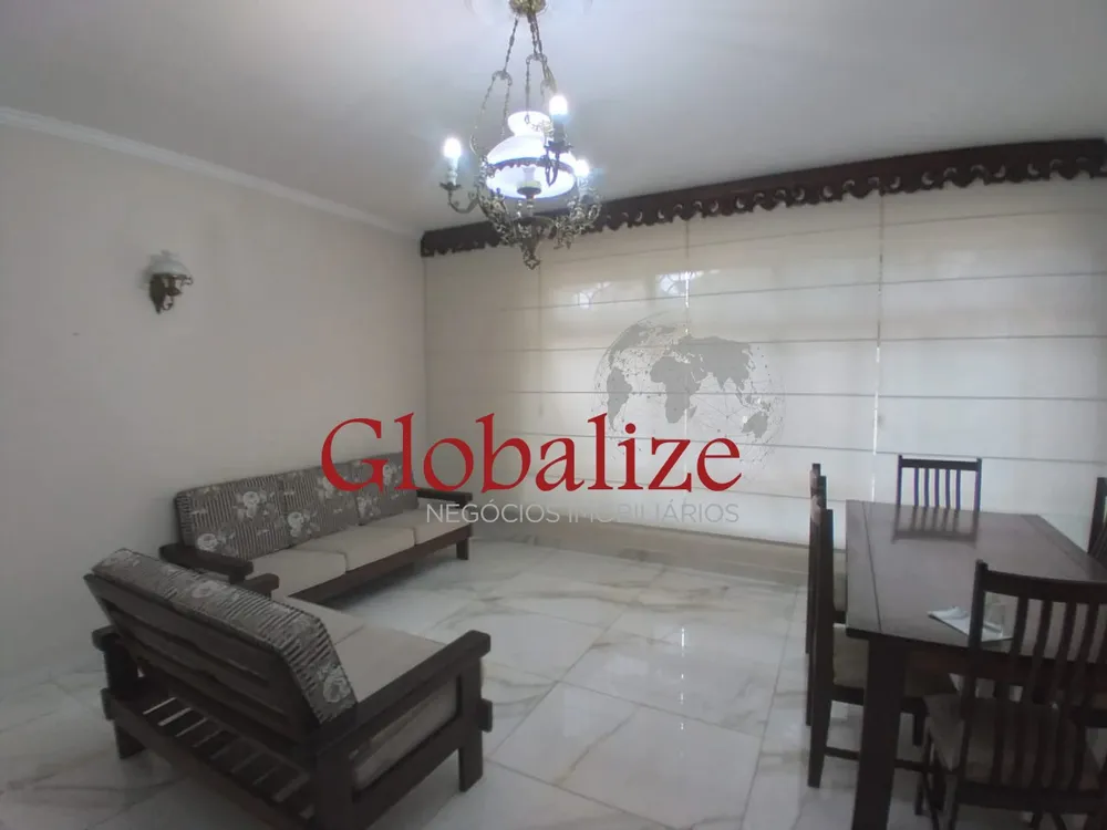 Casa, 3 quartos, 141 m² - Foto 2