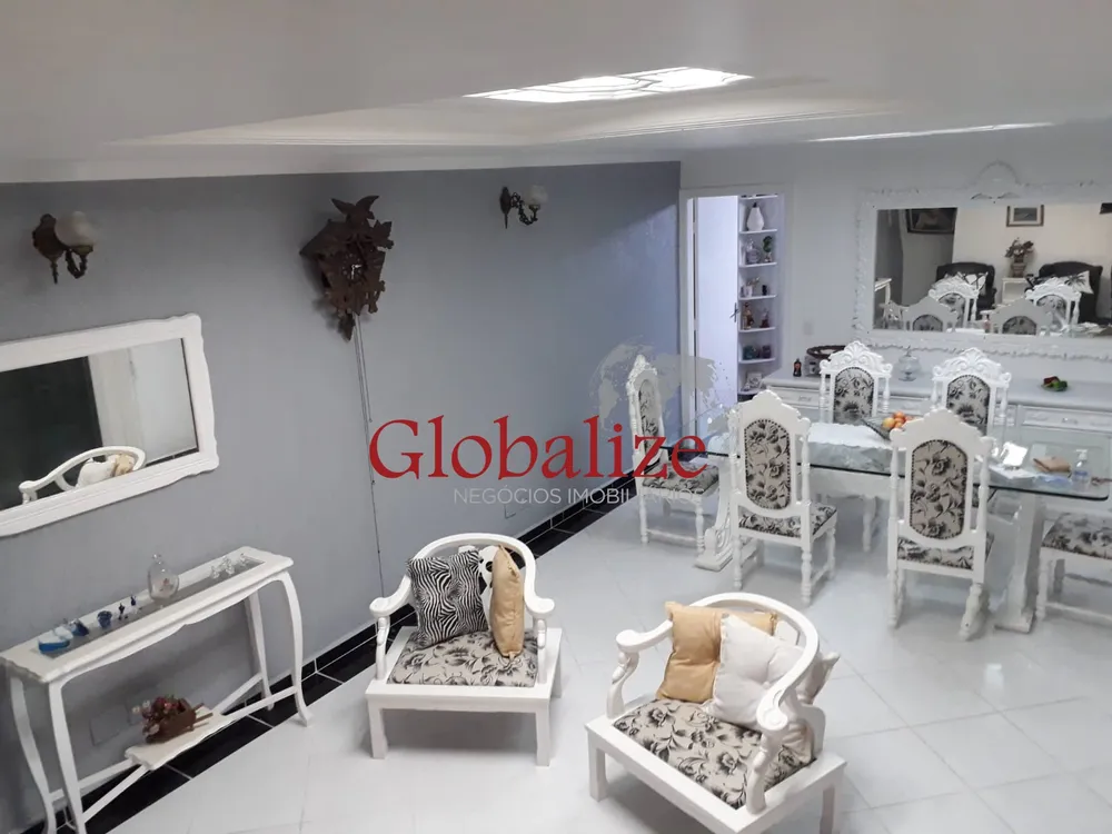 Casa, 3 quartos, 220 m² - Foto 1